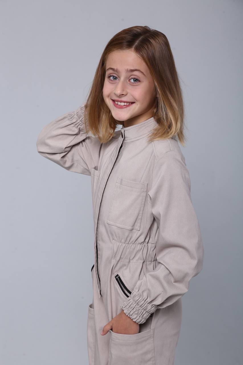 stylischer und bequemer Overall für Teenager