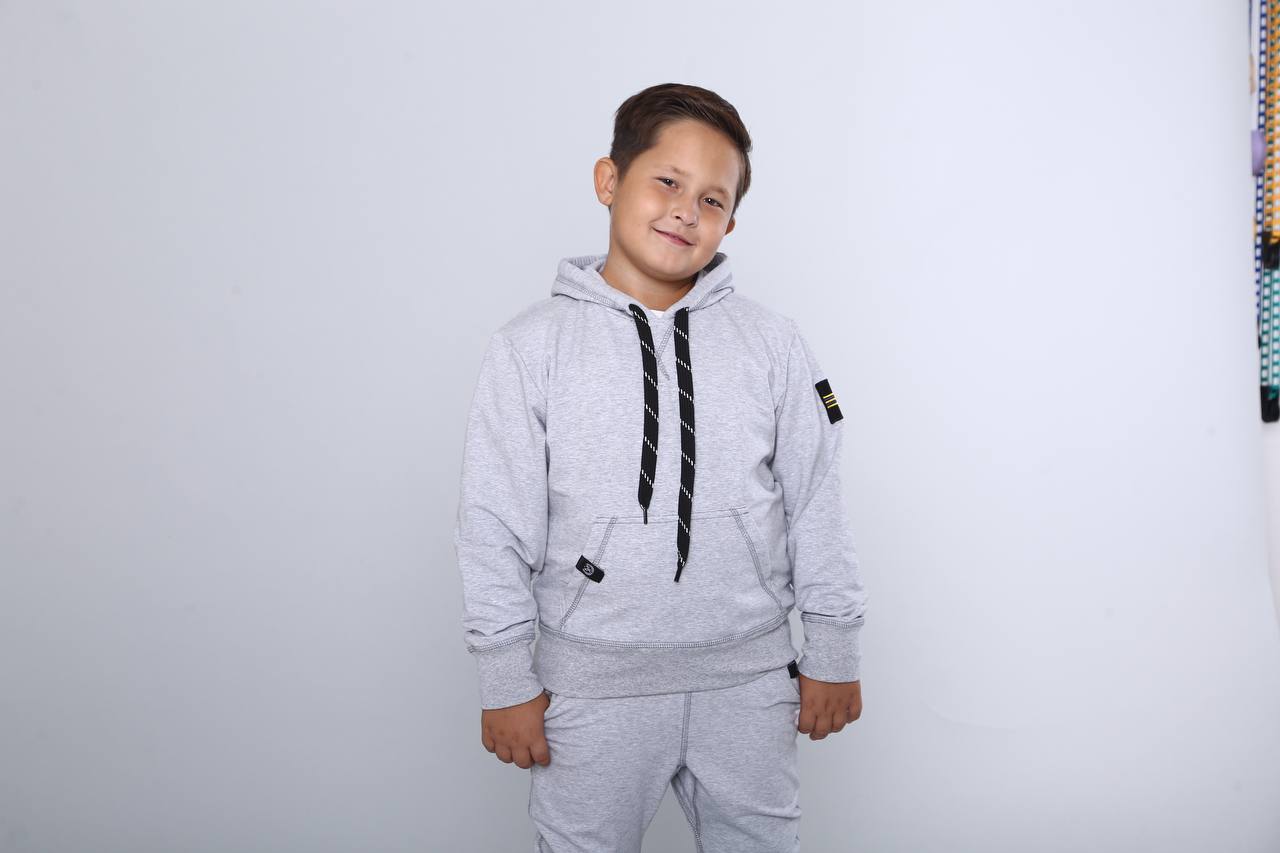 Sportanzug für einen Jungen