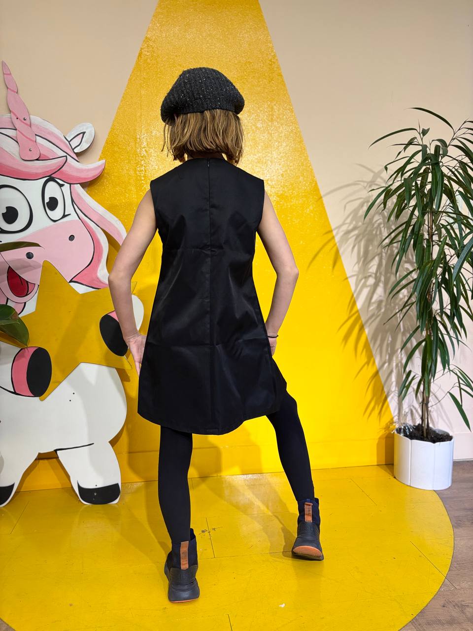 stylisches und elegantes Kleid mit Schleife für Mädchen schwarz