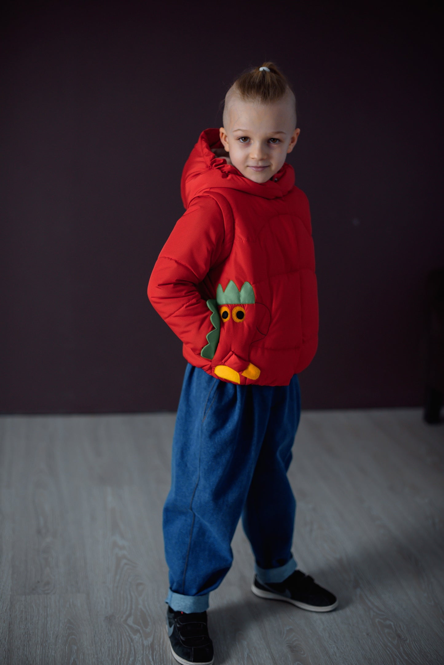 Transformer Jacke ⇄ Weste – Drache Rot | Zabavka