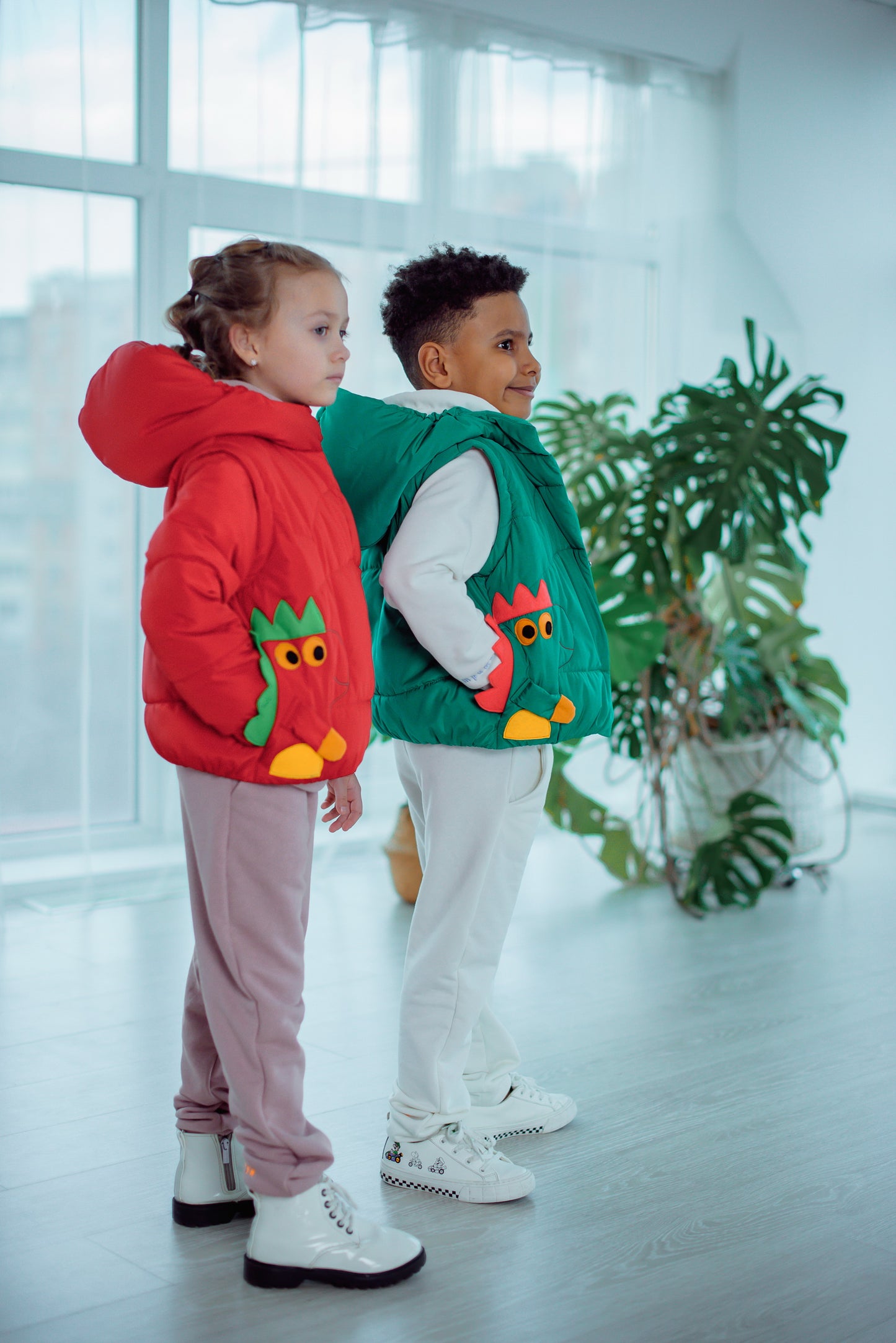 Transformer Jacke ⇄ Weste – Drache Rot | Zabavka