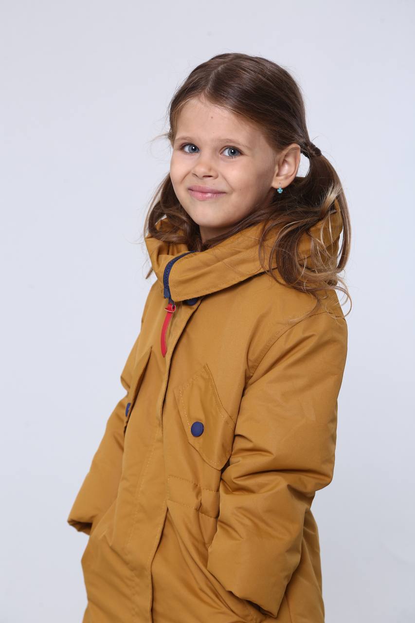 Парка горчичная — защита от ветра и дождя