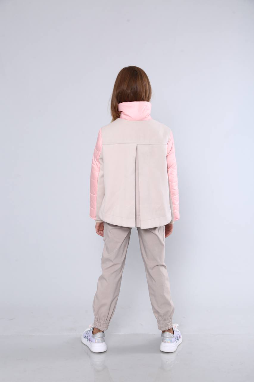 Куртка с цветочной аппликацией