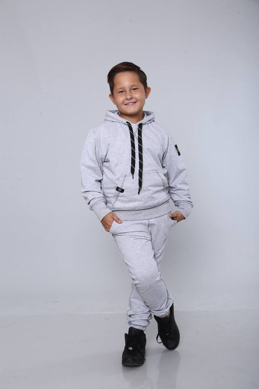 Sportanzug für einen Jungen